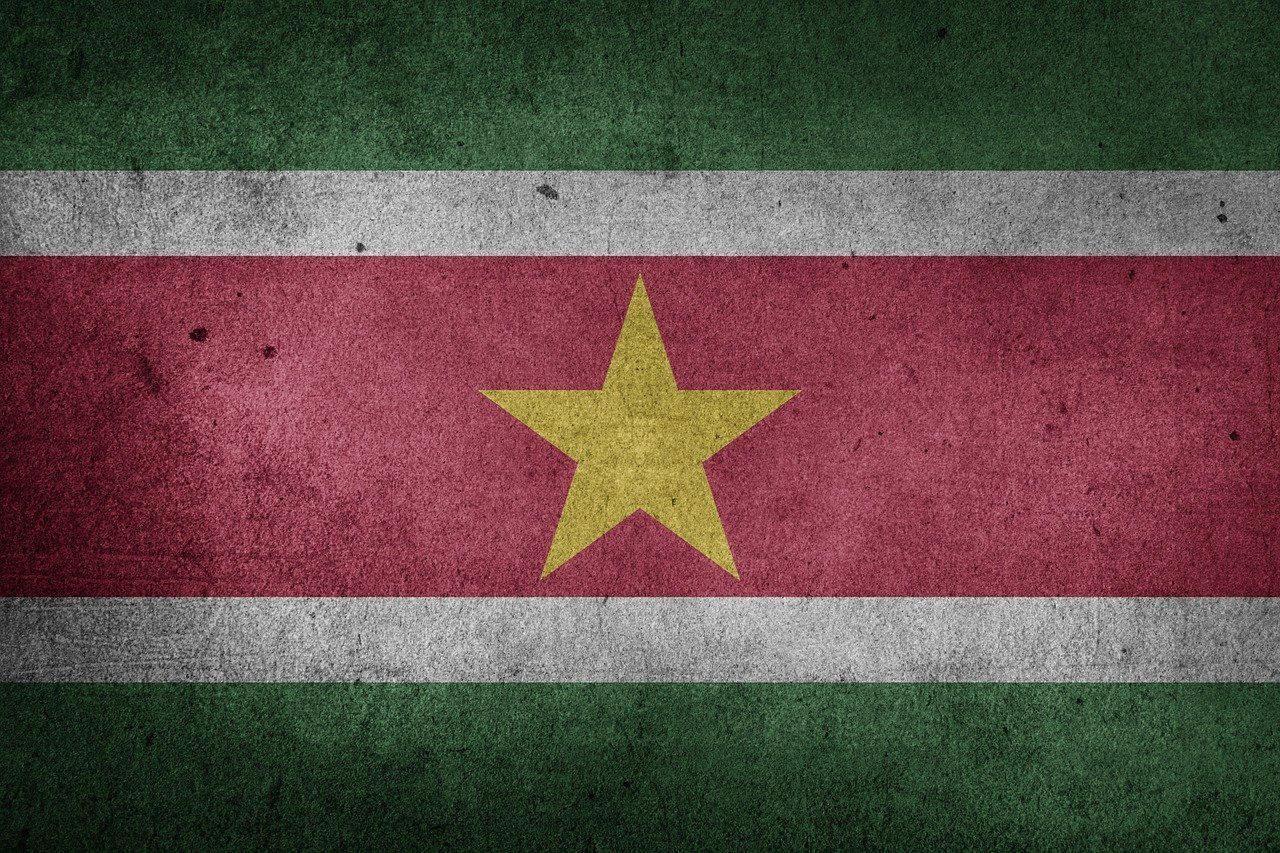 Ex-ditador do Suriname e foragido da Justiça, Desi Bouterse morre aos 79 anos