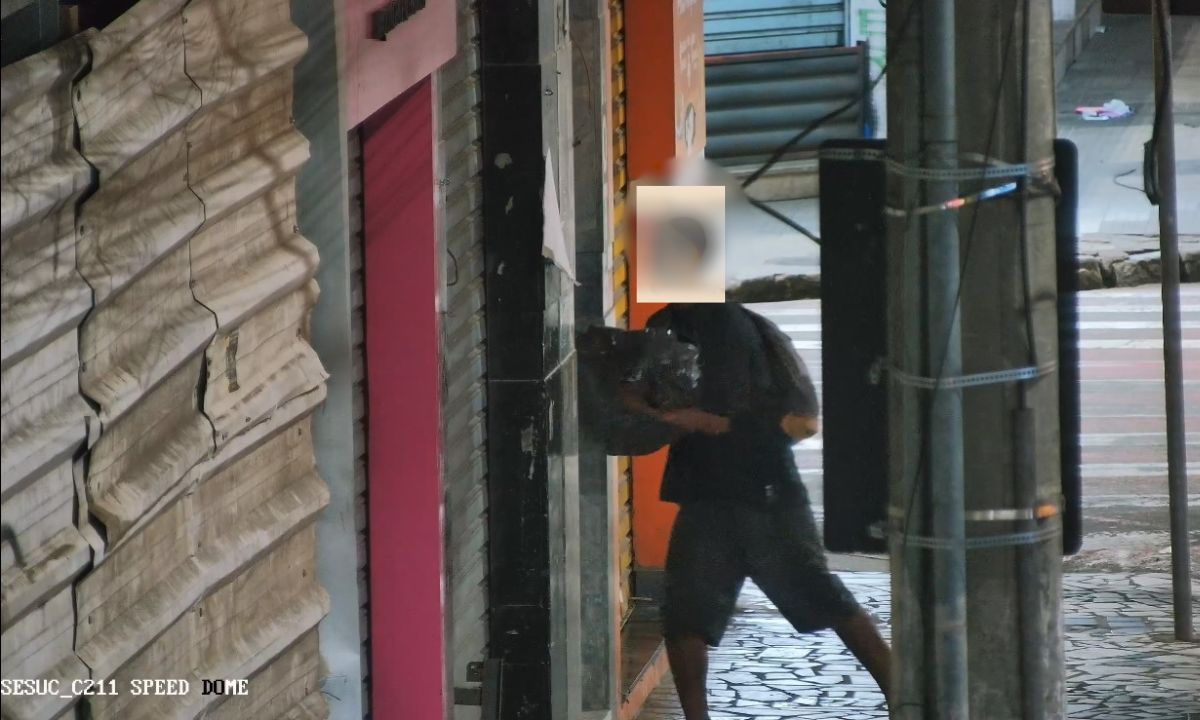 Suspeitos são detidos após videomonitoramento flagrar furto em Juiz de Fora