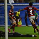 Varela celebra gol pelo Flamengo e projeta estreia de De La Cruz: 'Ansiosos'