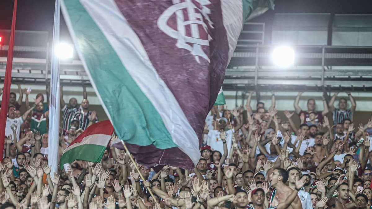 Fluminense condena morte de torcedor a tiros depois do clássico no Maracanã