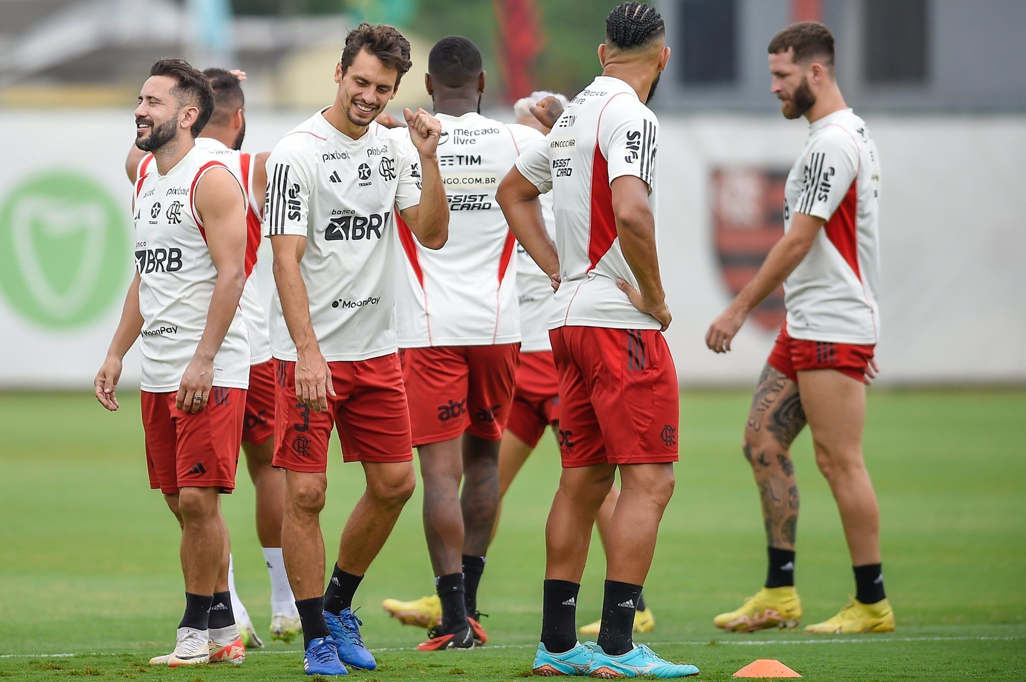 Em último treino do ano, Tite define Flamengo contra o São Paulo