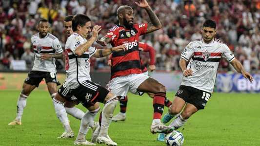 Flamengo empatou com São Paulo no último lance do jogo