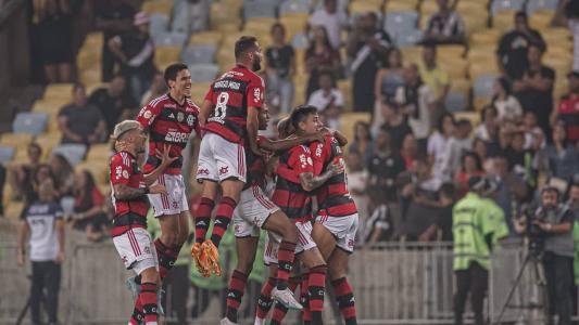 Flamengo massacrou o Vasco, no Maracanã