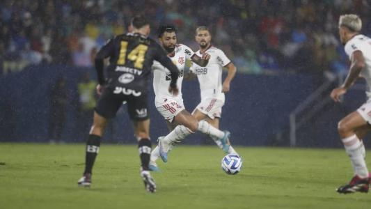 Flamengo perdeu para o Independiente del Valle no jogo de ida da Recopa