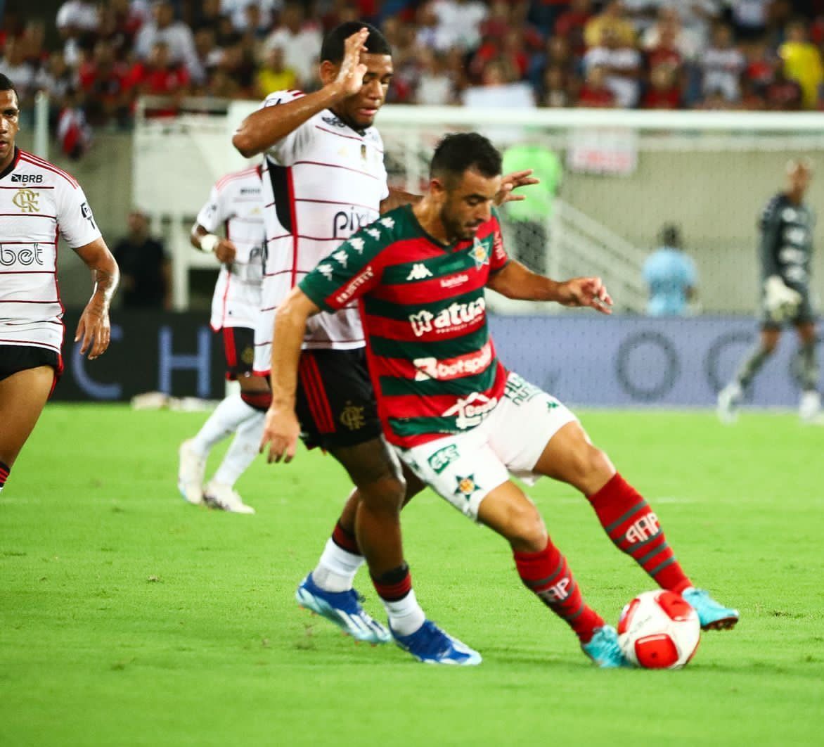 Em jogo sem emoções, Flamengo empata com a Portuguesa em Natal, pelo Carioca