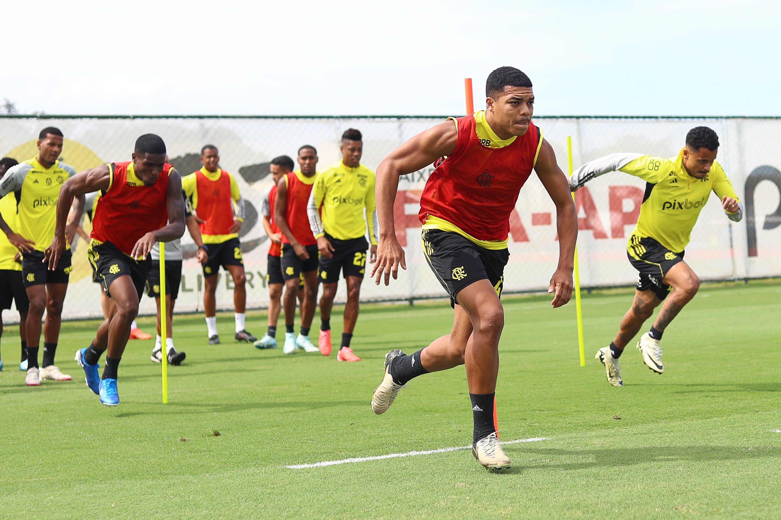 Flamengo faz mudanças na lista de jogadores inscritos na Libertadores