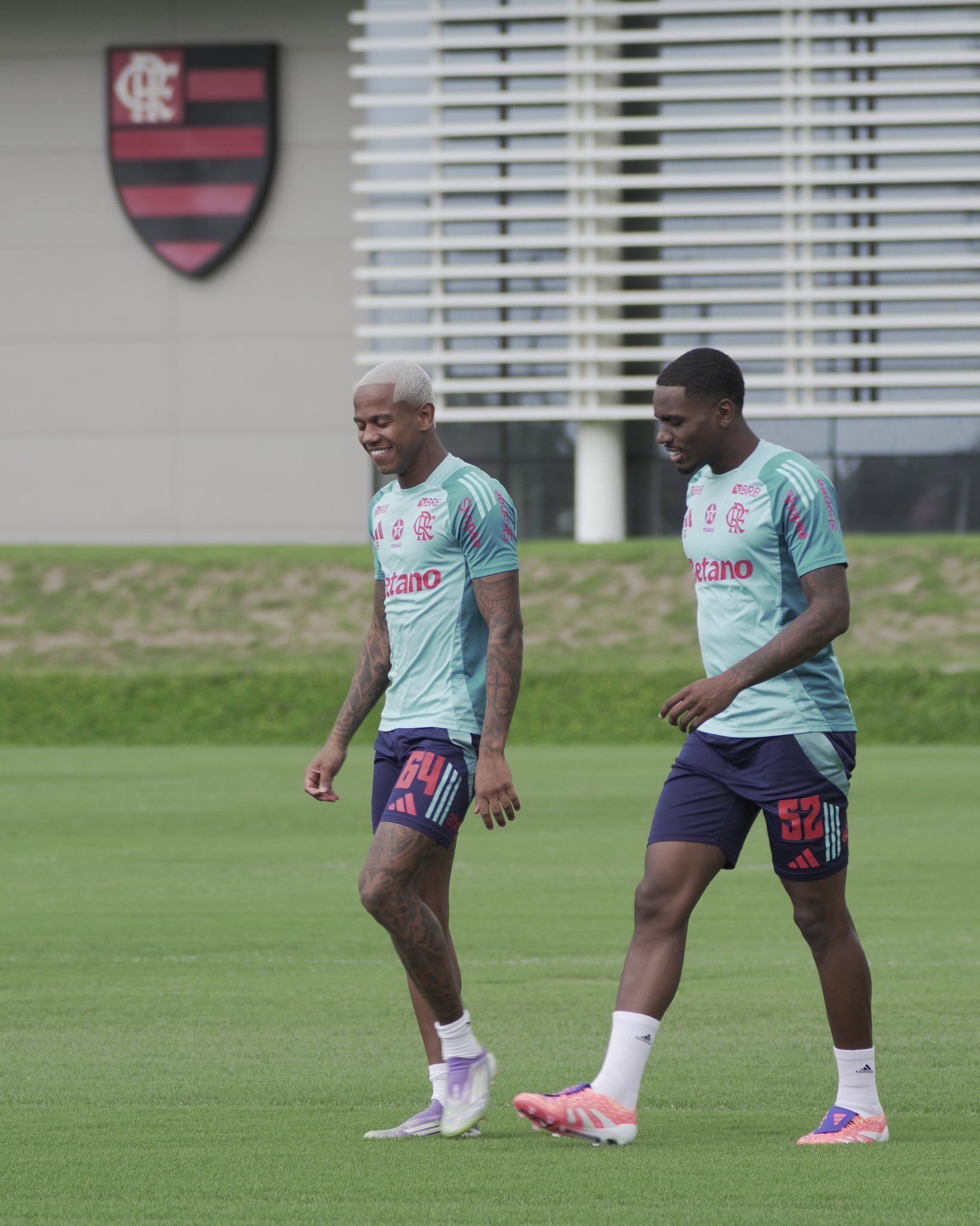 Escalação do Flamengo: Michael e Wallace Yan formam ataque contra o Mirassol
