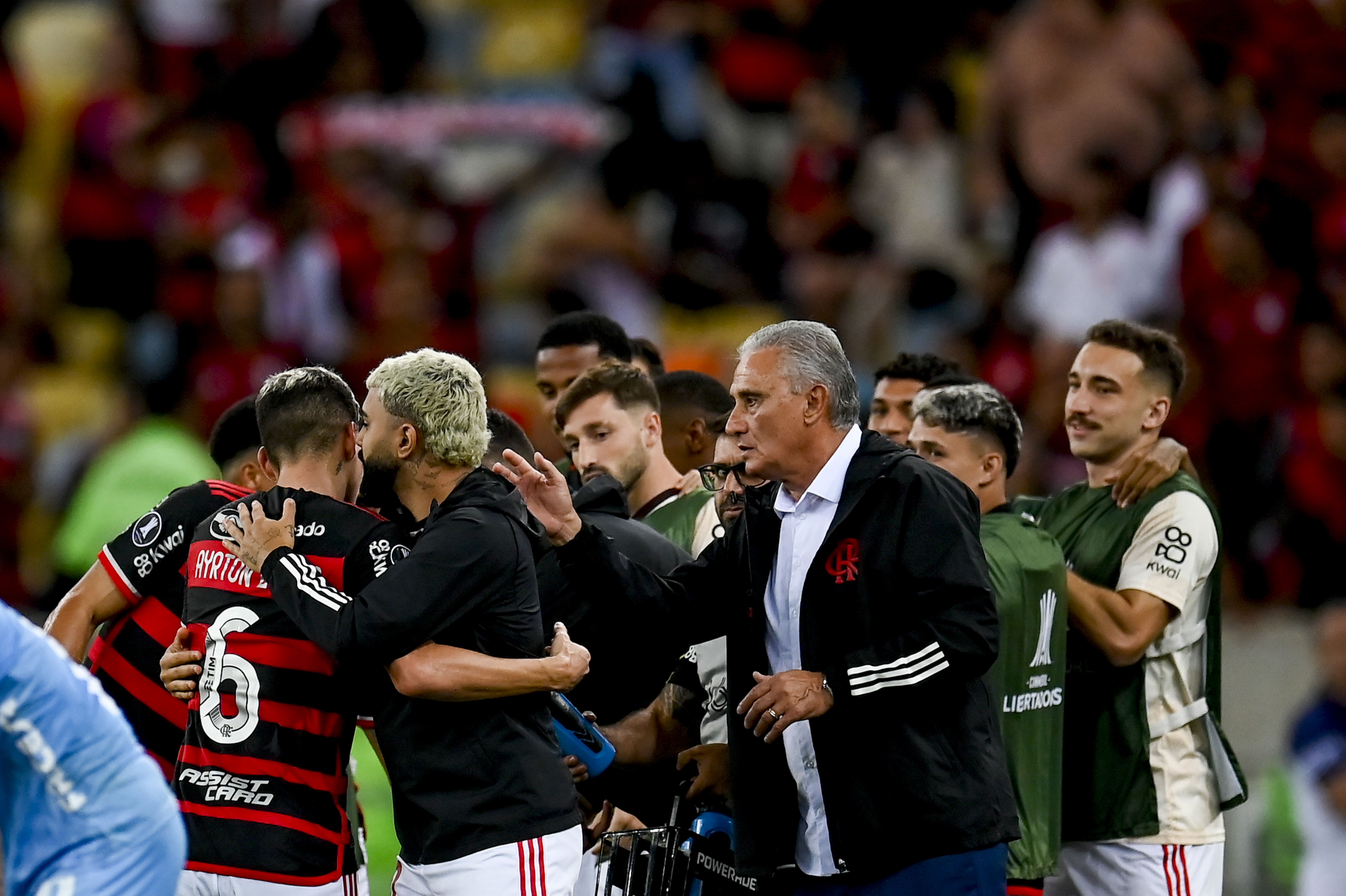 Tite rebate técnico do Bolívar após vitória do Flamengo: '80 minutos de domínio'