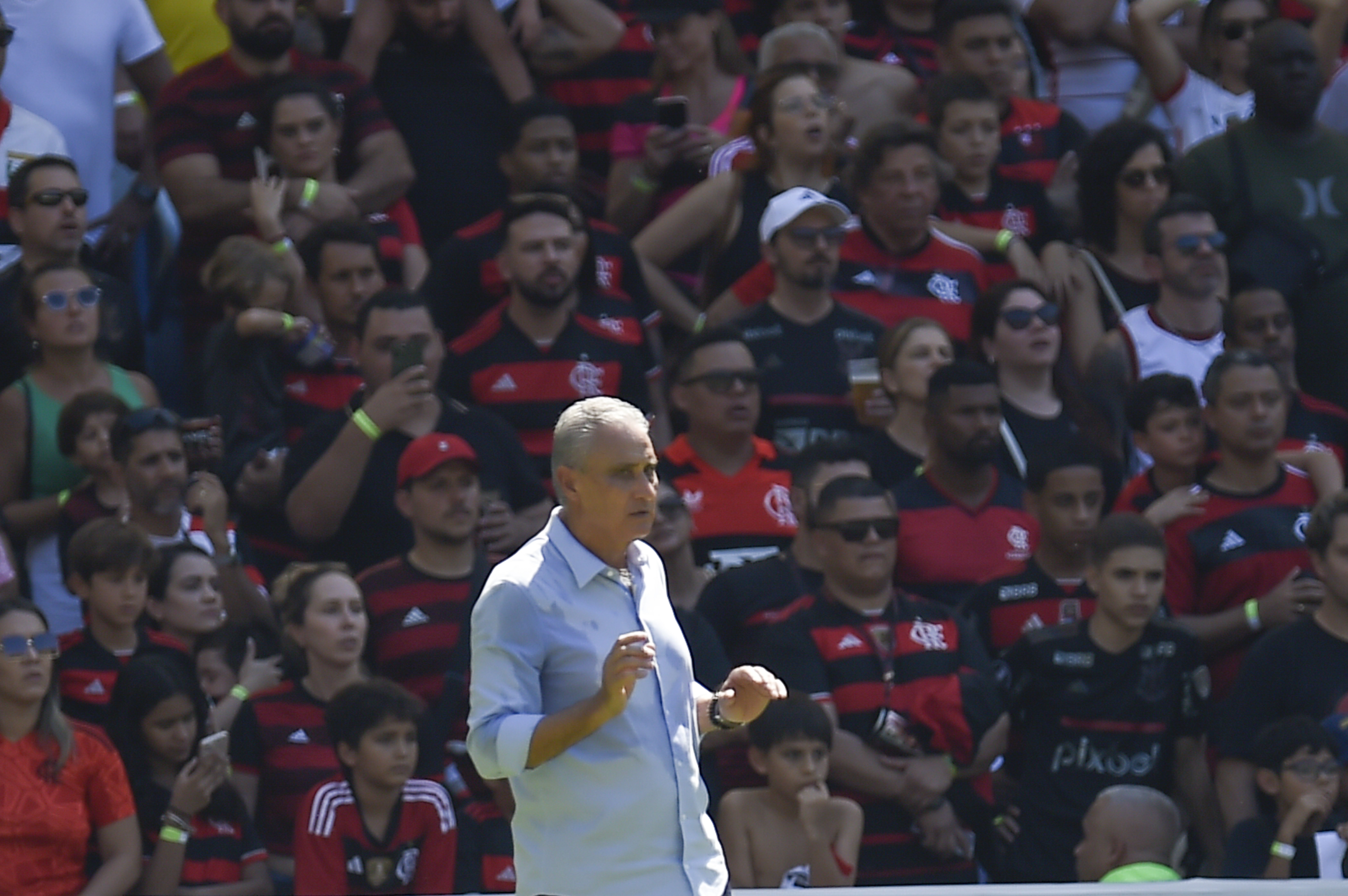Tite admite queda de desempenho do Flamengo: 'Dar um passo para trás'