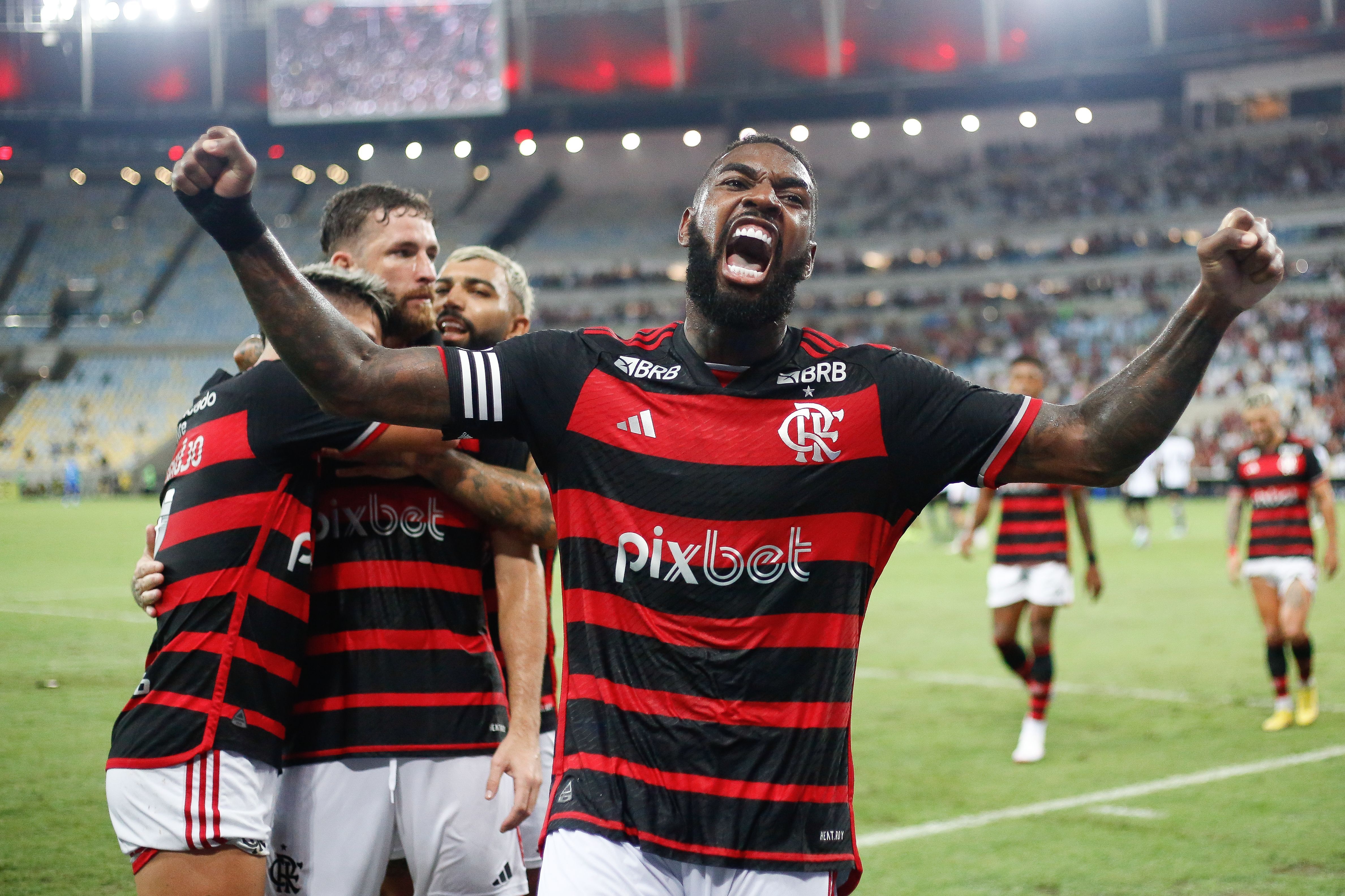 Gerson vê Flamengo em evolução e pede tempo para De La Cruz: 'Tentando se entender'