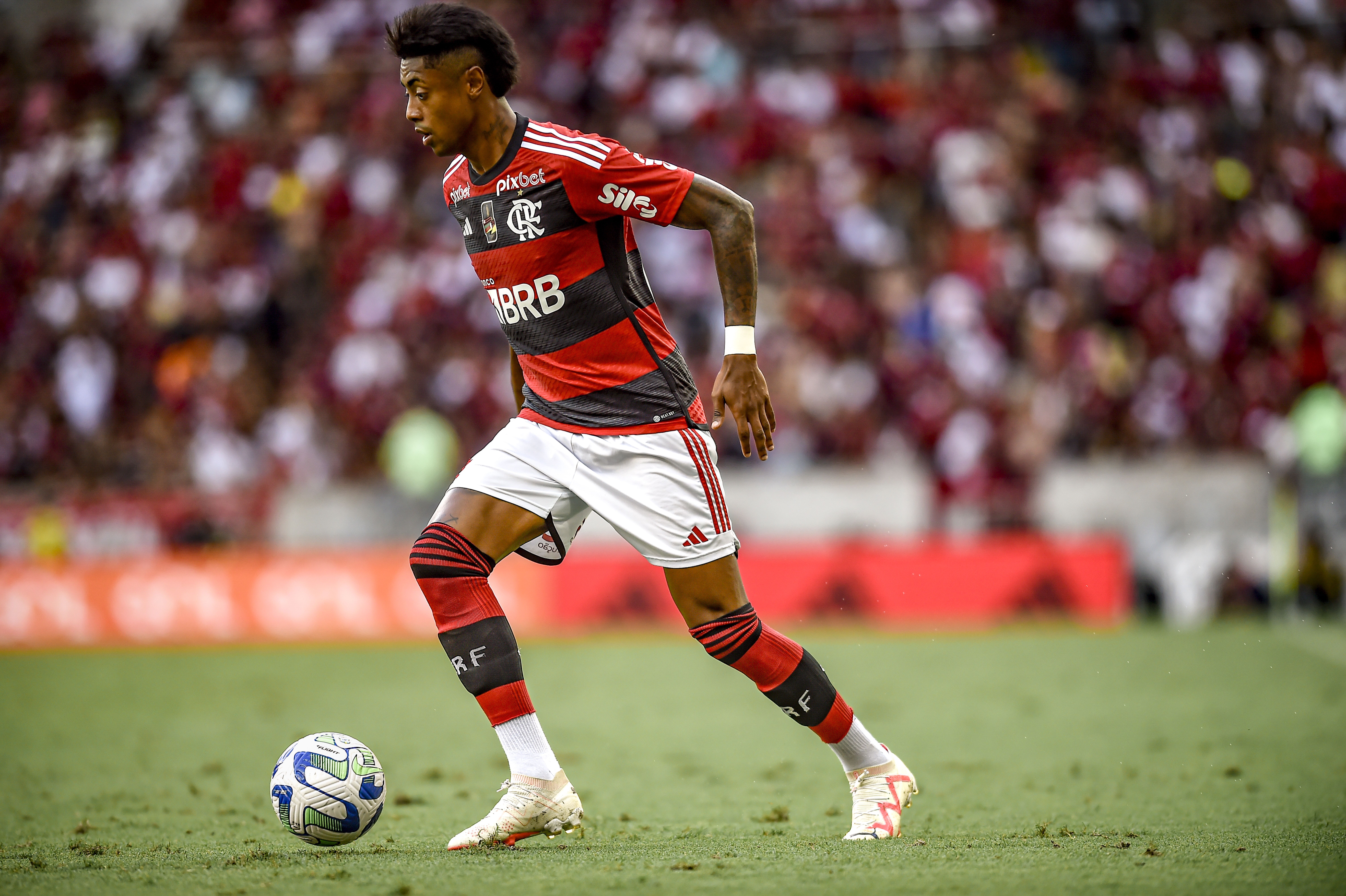 Bruno Henrique é direto sobre negociação com o Flamengo: 'Fiz o que pude'