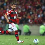 Everton Ribeiro tem futuro incerto no Flamengo e é acompanhado por outros clubes