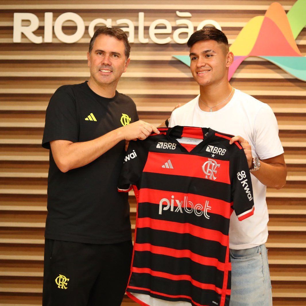 Carlos Alcaraz desembarca no Rio para reforçar o Flamengo