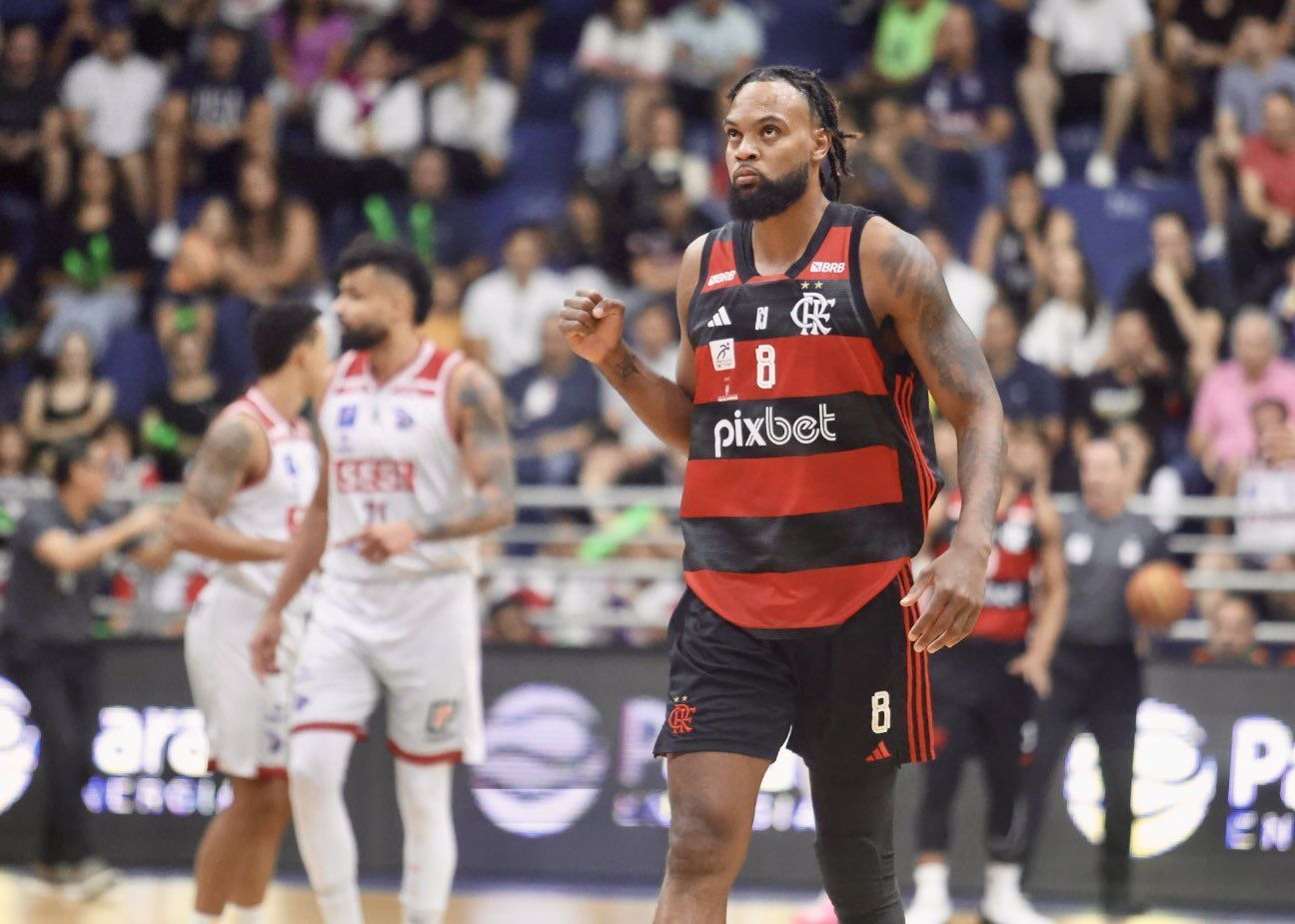 Flamengo vence Franca fora de casa e empata finais do NBB