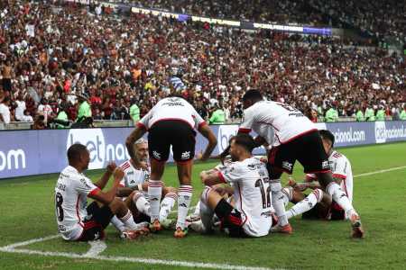 Em 82 jogos disputados, o Cruzeiro venceu 33, perdeu 26 e outros 23 terminaram em igualdade.