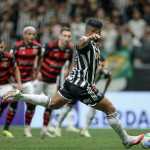 Flamengo reclama de arbitragem em vitória sobre o Atlético na Arena MRV