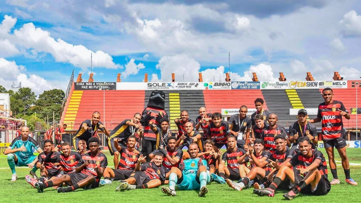 Vitória perde para Flamengo-SP, mas avança em segundo no Grupo 28 da Copinha
