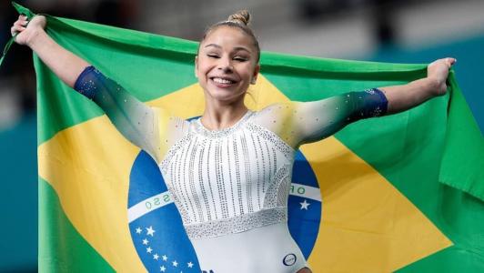 Flávia Saraiva ficou com a medalha de prata em Santiago
