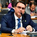 Flávio Bolsonaro para Torres na CPMI do 8/1: 'fiquei preocupado que algo pior acontecesse com você'
