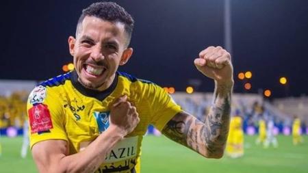 Flávio comemora gol marcado pelo Al Taawoun, da Arábia Saudita