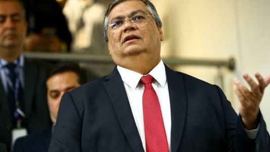 Flávio Dino compartilhou mensagem em uma rede social neste domingo (23)