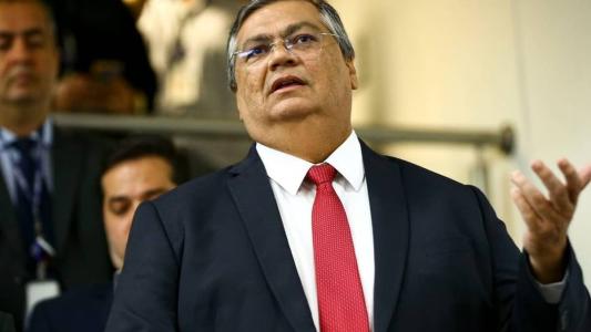 Flávio Dino compartilhou mensagem em uma rede social neste domingo (23)