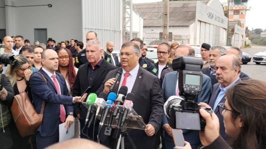 Flávio Dino defende lisura das investigações da PF referentes a Bolsonaro