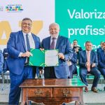 “Quase o Fidel Castro”: Dino brinca com Alckmin por tempo como governador de SP