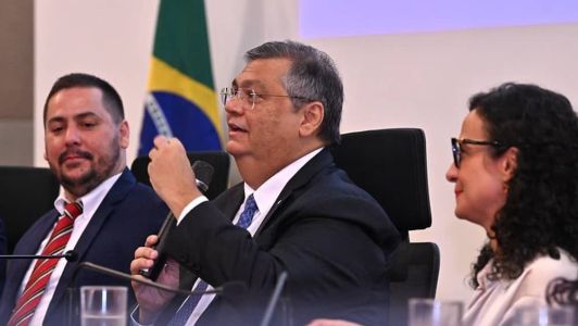 Flávio Dino usou ofensa xenofóbica de portuguesa para falar sobre censura e liberdade de expressão