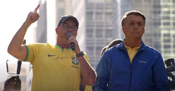 O árbitro Luiz Flávio de Oliveira será o mediador da finalíssima da Copa do Brasil entre Cruzeiro e Atlético nesta quarta-feira (26), às 22h, no Mineirão.