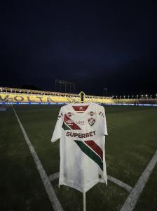 O Atlético apresentou as garantias bancárias exigidas por Fred para que ele assinasse contrato com o clube.