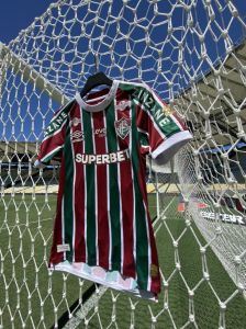 O Atlético apresentou as garantias bancárias exigidas por Fred para que ele assinasse contrato com o clube.
