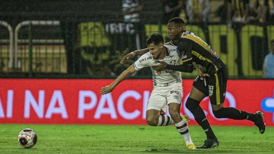Fluminense foi derrotado pelo Volta Redonda no jogo de ida da semifinal do Carioca