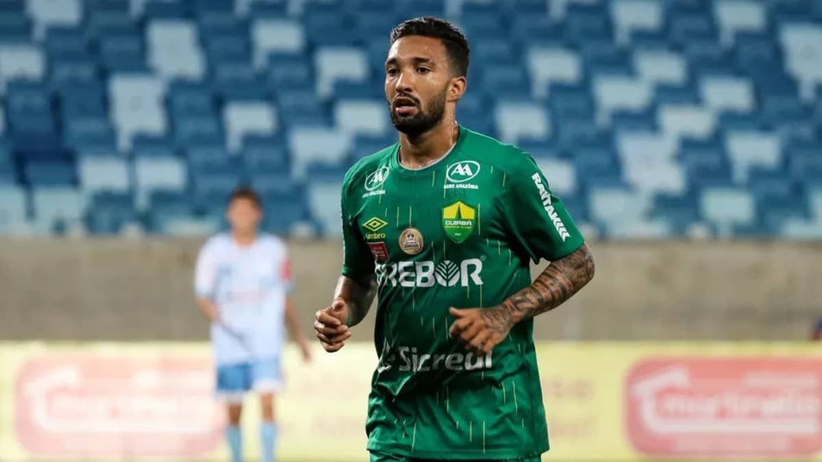 Fluminense desiste de contratar Clayson; entenda o motivo