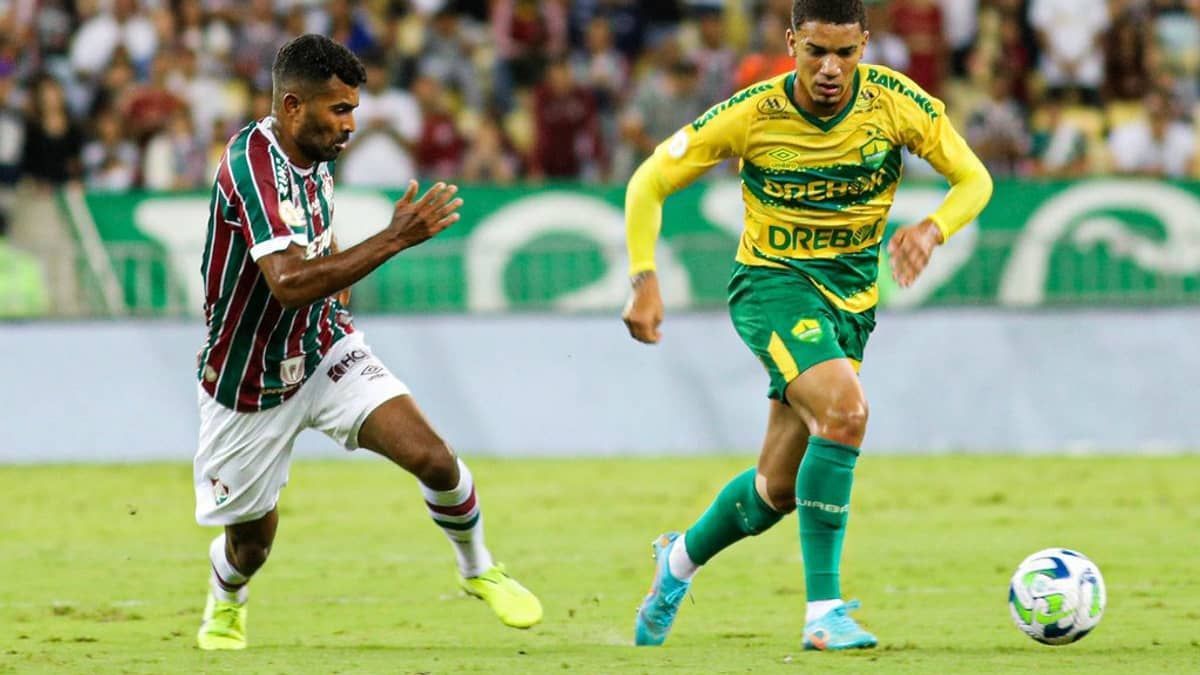 Dividido entre Brasileiro e Libertadores, Flu encara freguês Cuiabá com reservas e sonhando
