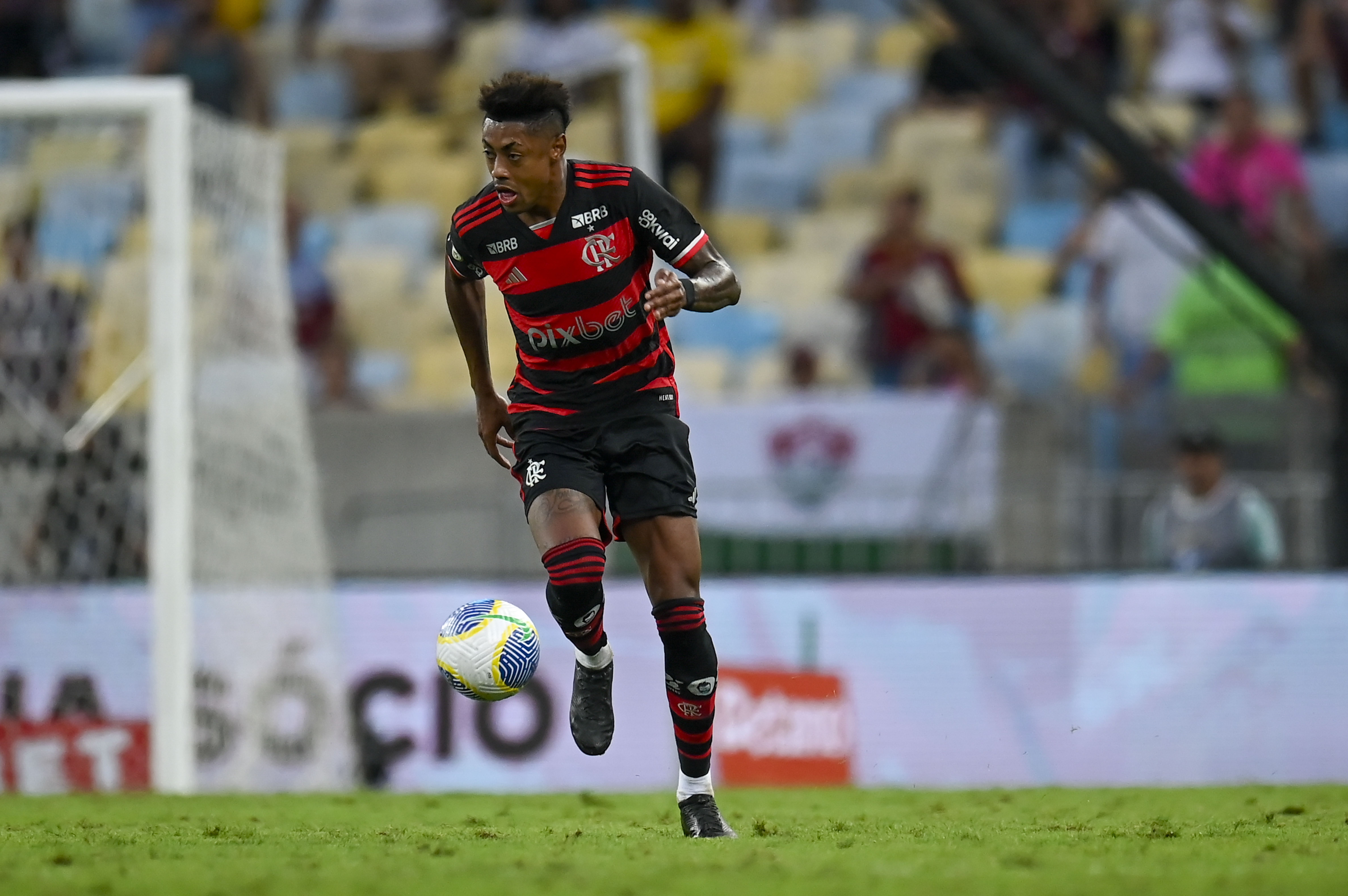 Flamengo informa resultado de exames de Bruno Henrique; saiba mais