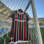 Fluminense abre negociações com novos fornecedores de material esportivo
