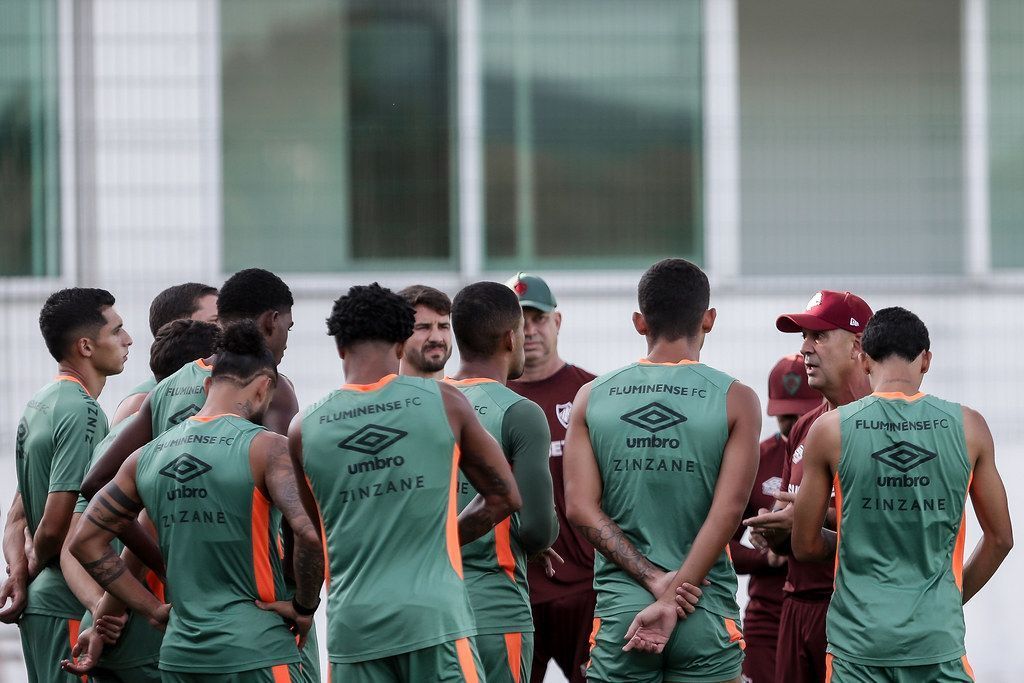 Fluminense ainda busca um jogador no mercado antes do fechamento da janela; veja