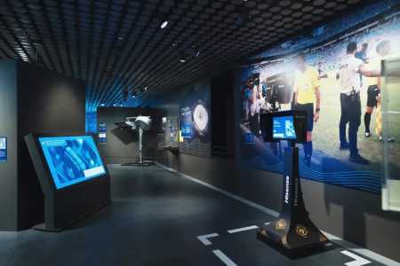 Exposição "Inovação em Ação: Tecnologias do futebol dentro e fora do campo", no Fifa Museum