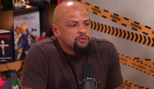 Felipe Melo em participação no 'PodPah'