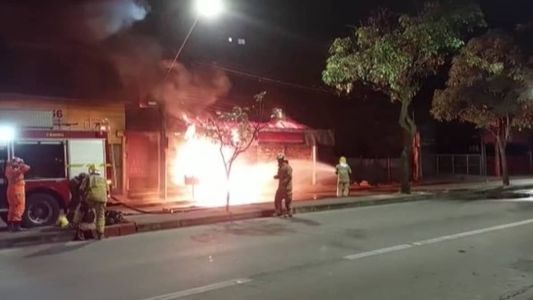 Fogo começou durante à madrugada
