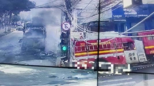 Fogo foi controlado pelos bombeiros; ninguém ficou ferido