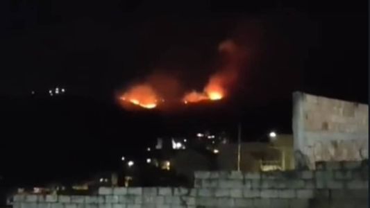 Fogo se alastrou pela vegetação da Serra do Rola Moça