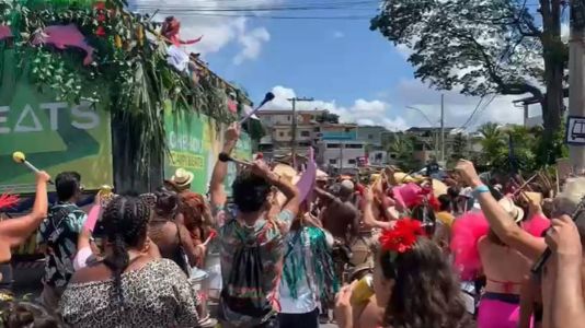 Folia começou na Rua Belém, na região Leste