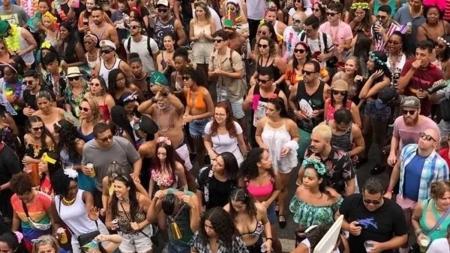 Folia também pode ser para casais