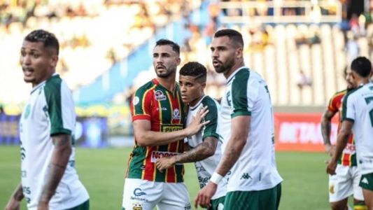 Fora de casa, o Guarani saiu na frente, mas cedeu empate ao Sampaio Corrêa