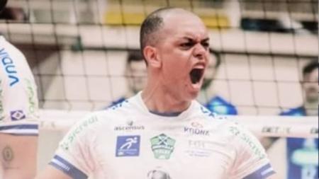 Fora de casa, o Joinville venceu o Monte Carmelo por 3 sets a 1
