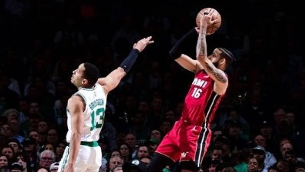 NBA: Miami Heat vence Boston Celtics e amplia vantagem na final da Conferência
