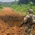 Forças Armadas destroem pista de pouso clandestina na Terra Yanomami