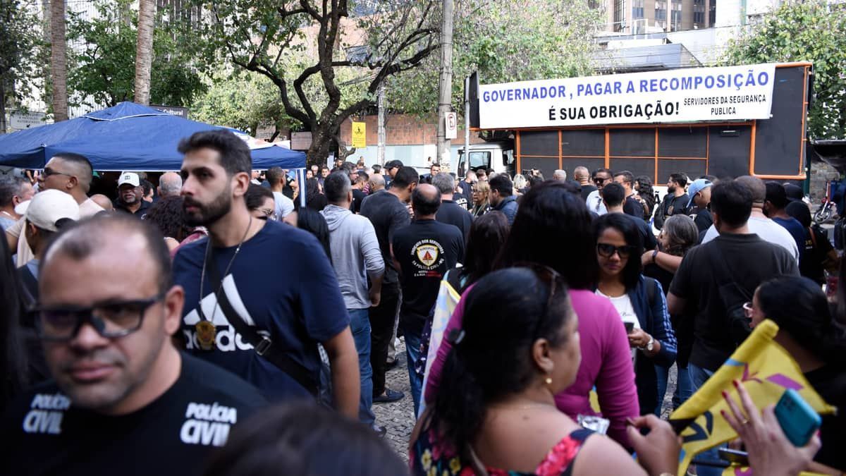 ALMG: emenda sobre salários da segurança pública ganha adesão da oposição a Zema
